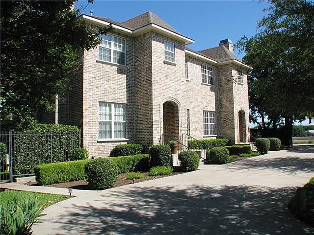 1st image of 1718 Stonegate Dr