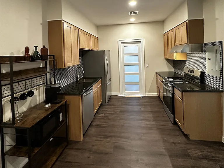 1 E 26th Pl #1 — Photo 12