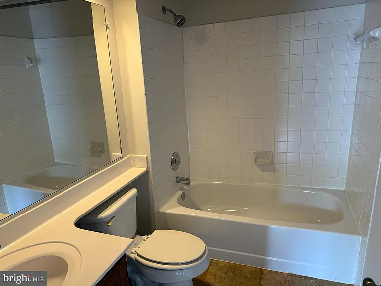508 Providence St #508 — Photo 17