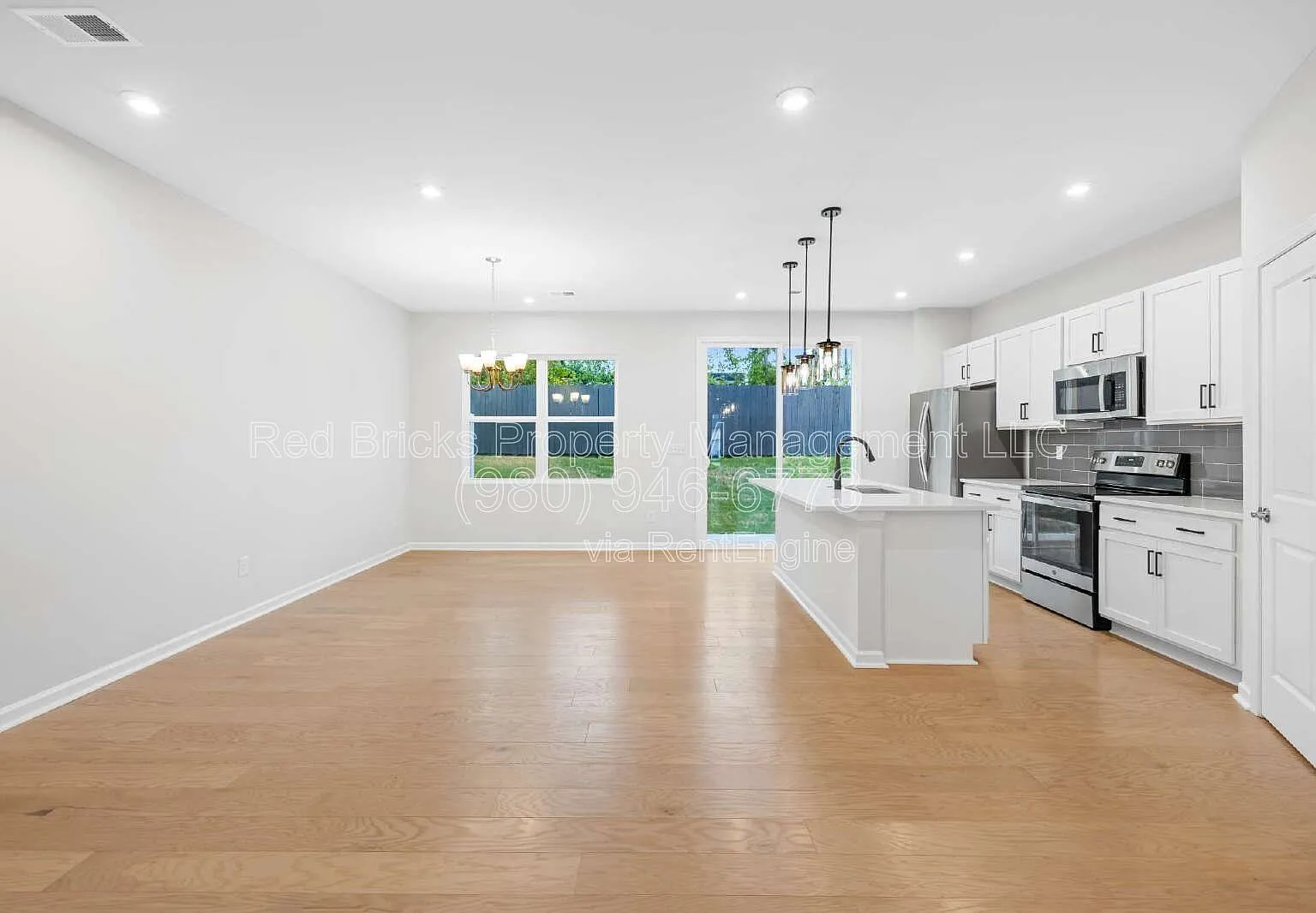 3 bed, 2.5 bath, 1625 sqft, $1,845 — Photo 4