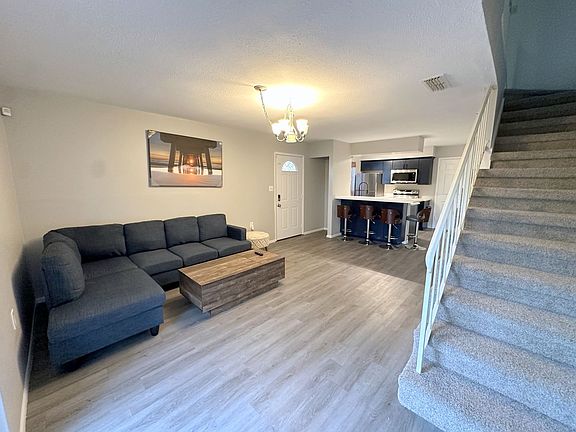 4th image of 6153 Oak Cluster Cir
