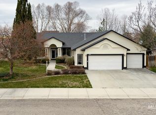347 S Moonstone Way, Meridian, ID 83642