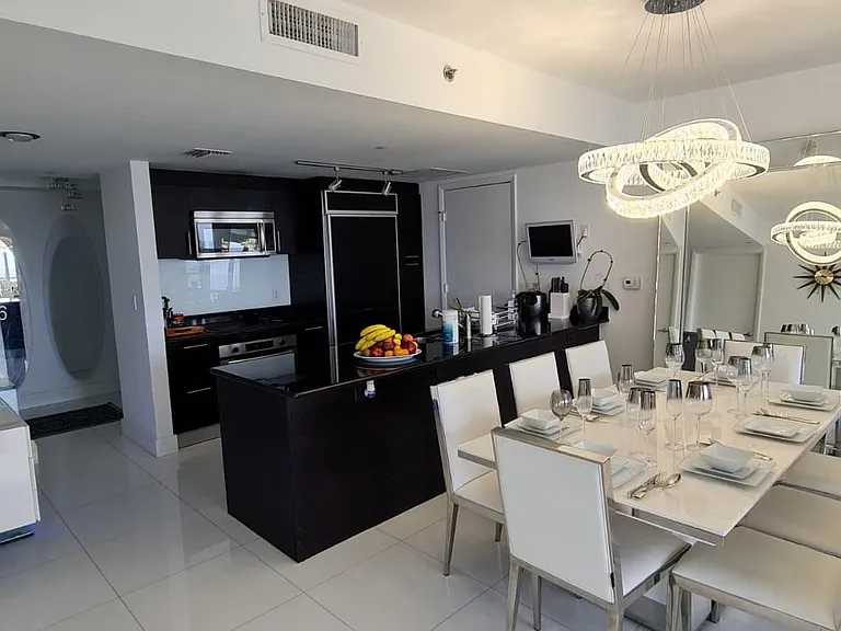 50 Biscayne Blvd #2810 — Photo 10