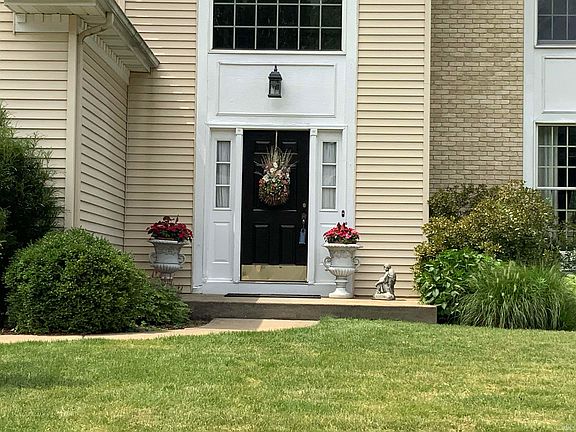 2nd image of 52365 Silverleaf Ct