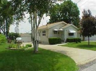 473 17th St NW, Barberton, OH 44203