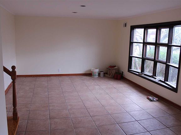 3rd image of 3354 Ocean Ave