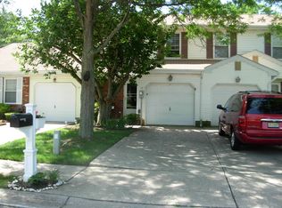 38 Redwood Dr, Eatontown, NJ 07724