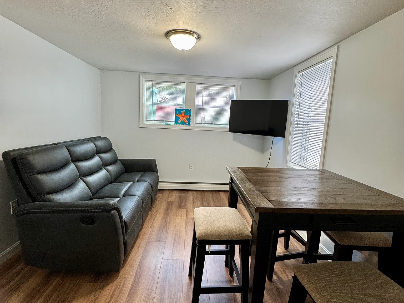 3 Q St — Photo 2