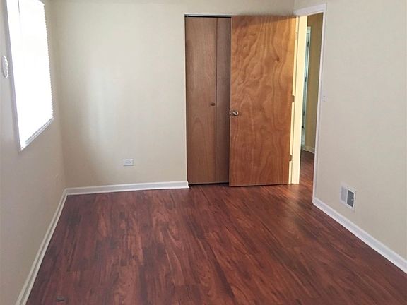 3rd image of 456 N Springfield Ave