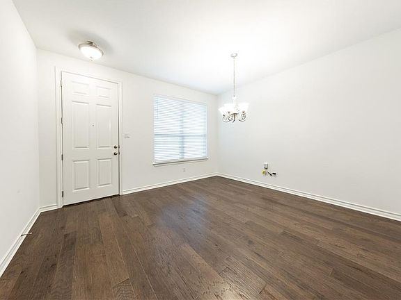 4th image of 16924 Borromeo Ave