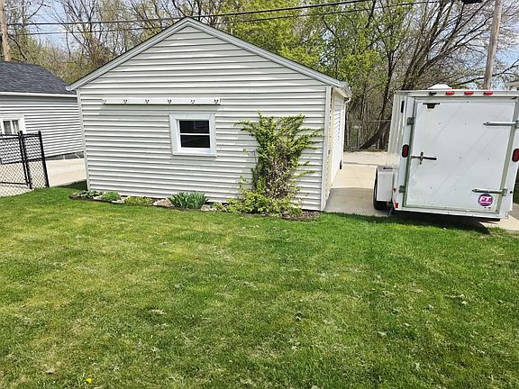 4th image of 718 S 56th St