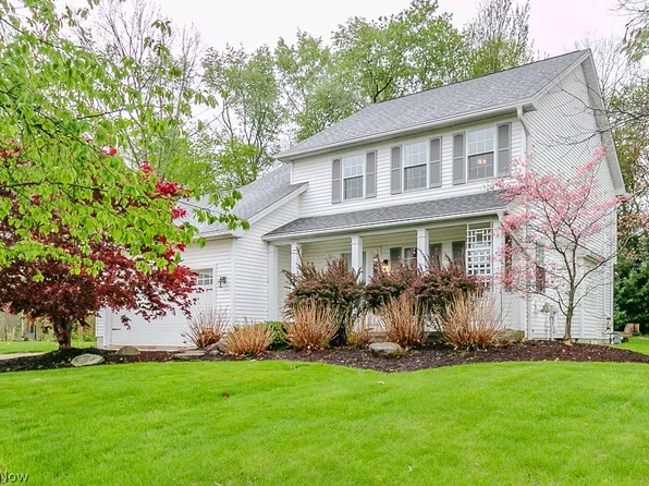 102 Saw Mill Bnd, Chardon, OH 44024