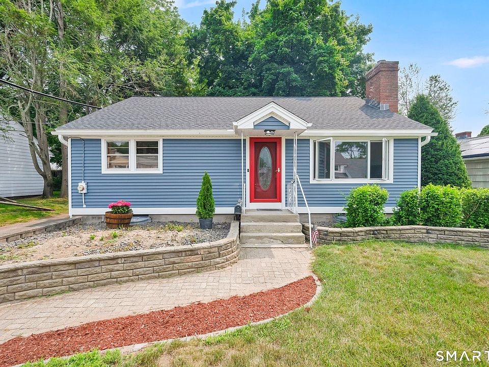 1st image of 21 Spier Avenue
