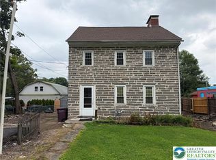 1037 N 6th St, Whitehall, PA 18052