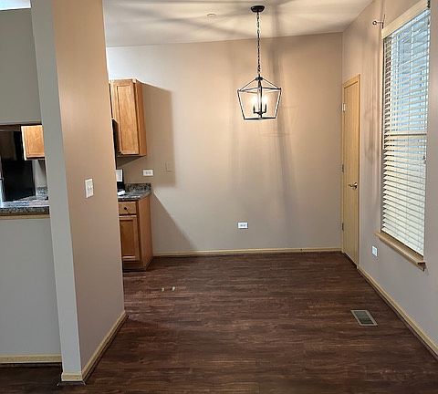 3rd image of 1930 Parkside Dr #1