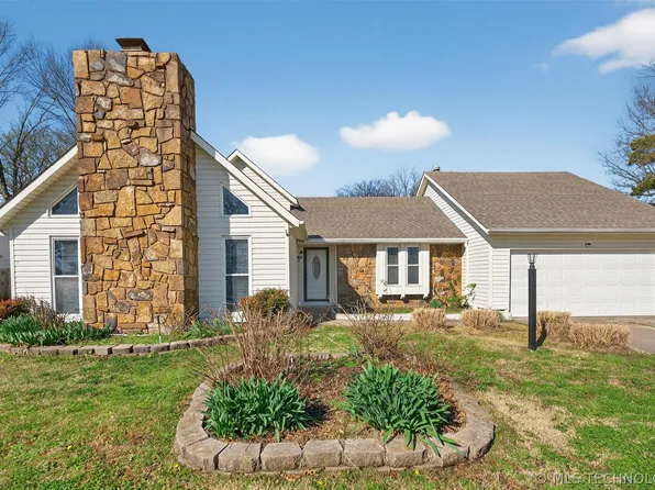 1408 S Veyda St, Pryor, OK 74361