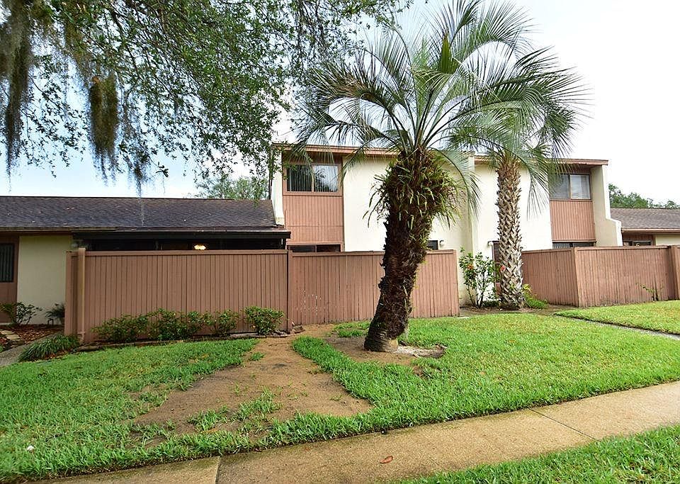 2nd image of 8005 Hibiscus Dr