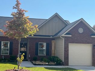 2154 Red Oak Cir, Union City, GA 30291