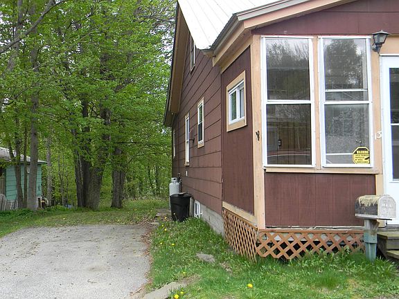 3rd image of 13 Fiske Street