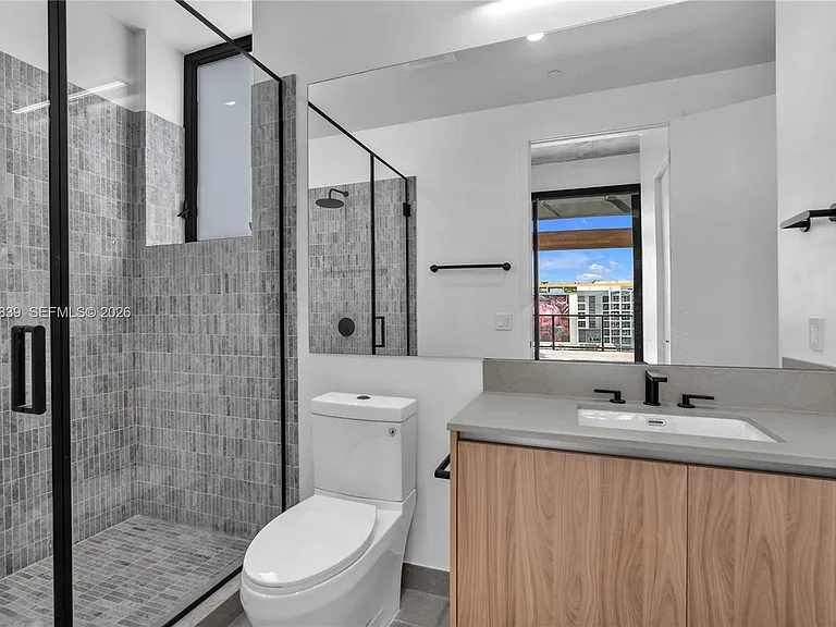 91 NW 27th St #501 — Photo 16