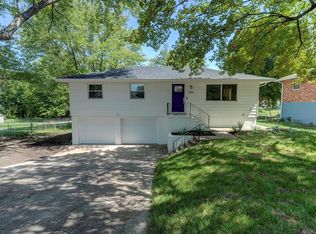 1006 Lexington Rd, Pleasant Hill, MO 64080