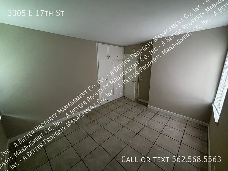 3305 E 17th St — Photo 7