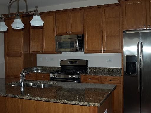 4th image of 28 N Lakeview Pl #0
