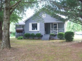 320 Pine Valley Dr, Madison, NC 27025