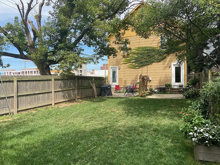 497 W 4th Ave — Photo 16