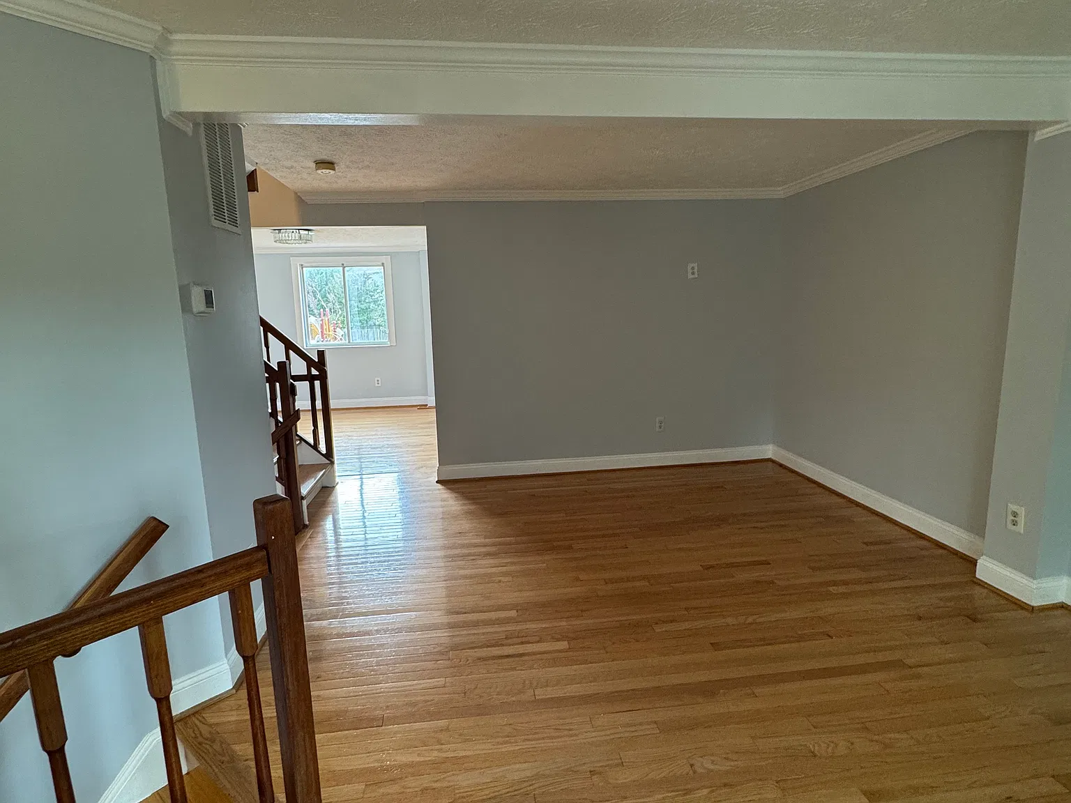 3 bed, 1625 sqft, $3,000 — Photo 2