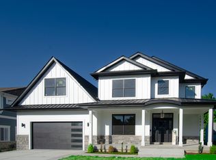 1326 N Race Ave, Arlington Heights, IL 60004