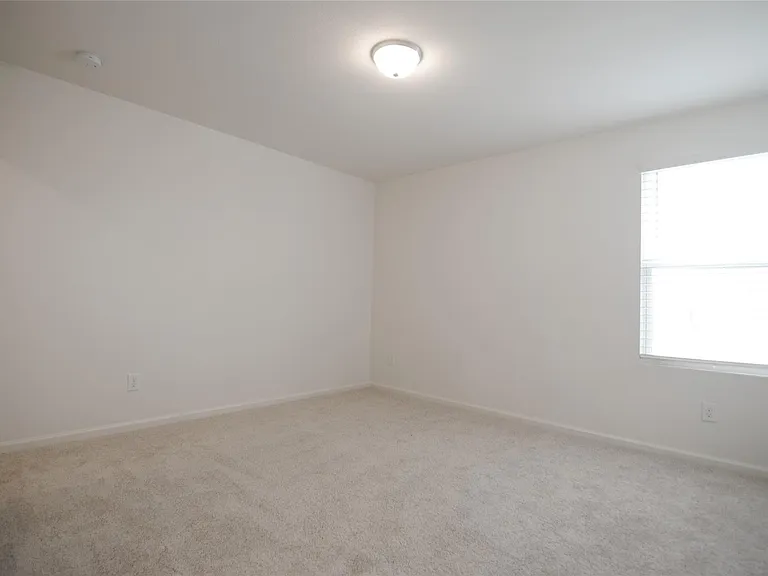 1052 Water Oak Ln — Photo 13