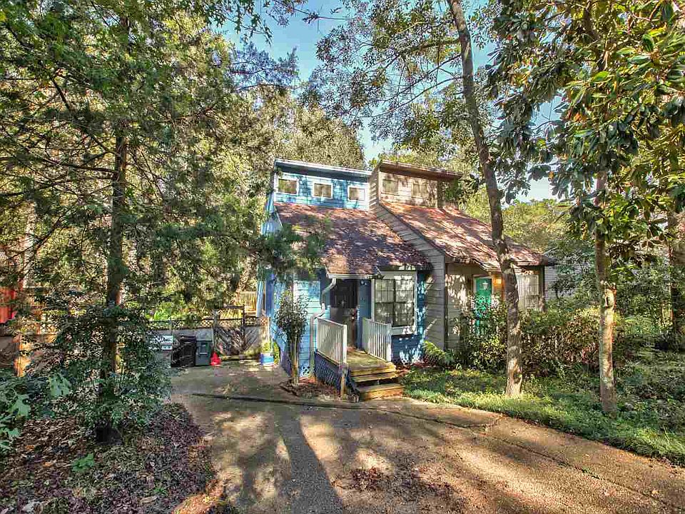 1st image of 180 Parkbrook Cir