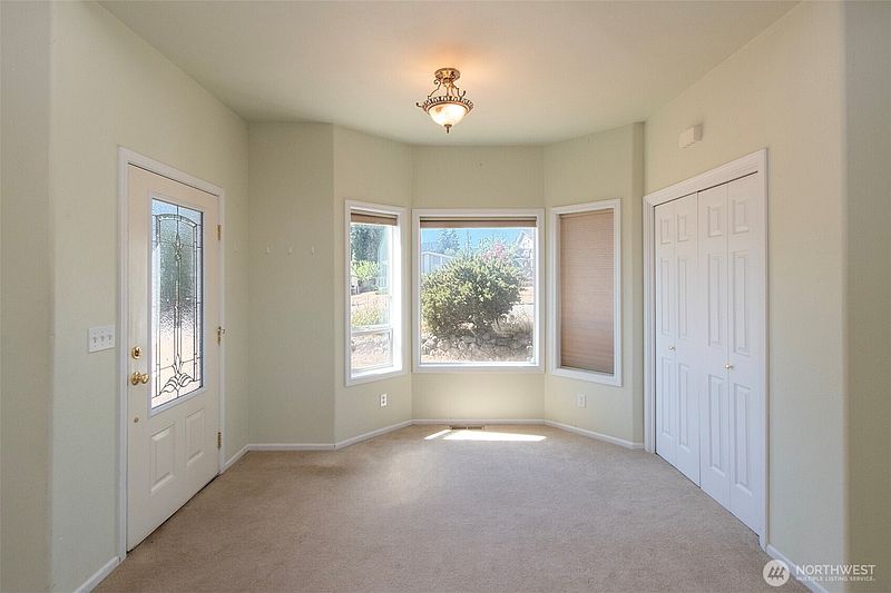 4th image of 1031 W 14th Street