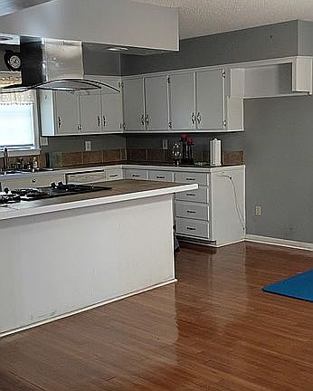 2nd image of 563 Inlet Rd