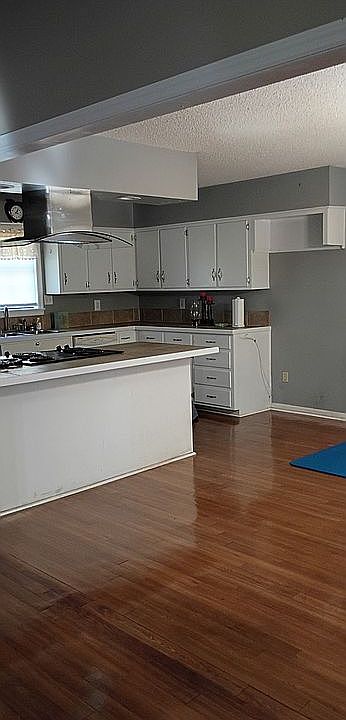 1st image of 563 Inlet Rd