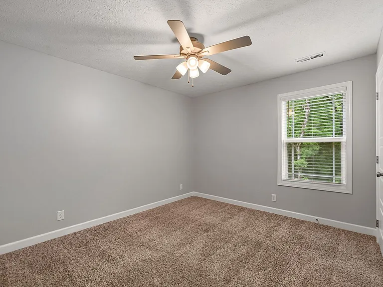 1037 Brightwood Ct — Photo 26
