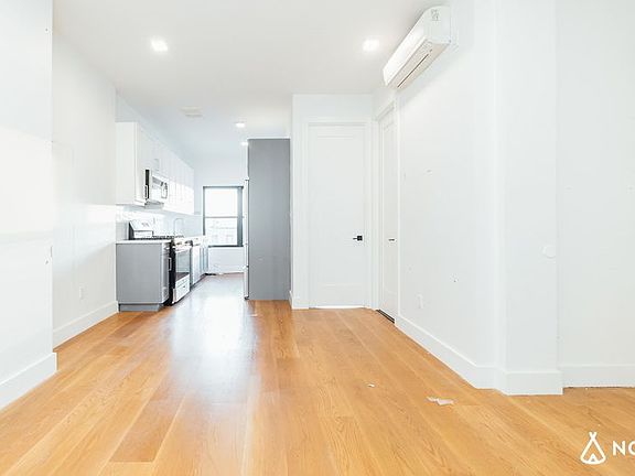 3rd image of 37 Wolcott St #3