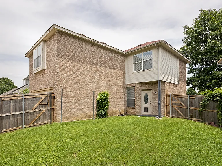 6722 Conestoga Dr — Photo 23