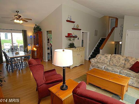 3rd image of 13617 Teakwood Ln