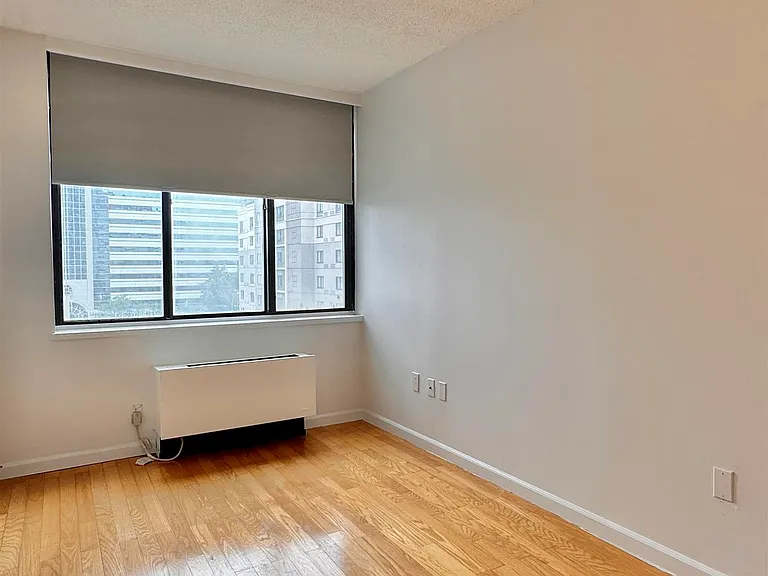 45 River Dr S #803 — Photo 17