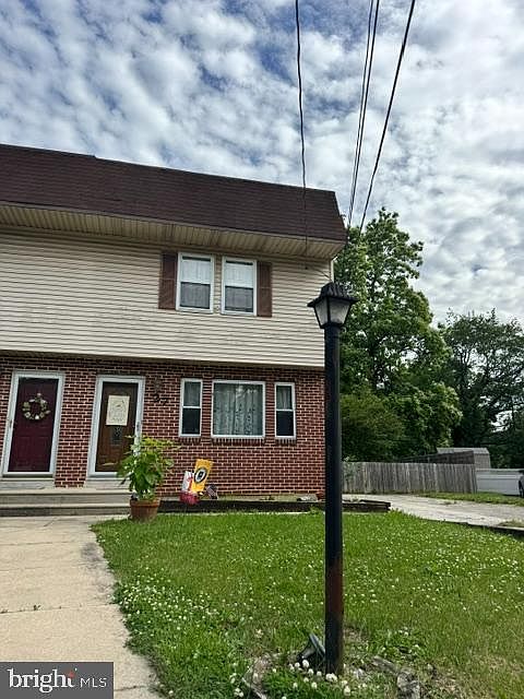 1st image of 27 S Woodland Ave