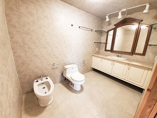 Rented by Brooklyn Property Group LLC | media 48