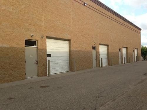 2nd image of 2475 Maplewood Dr Ste 113
