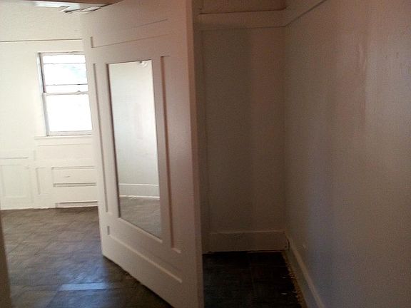 1920 1/2 1st small bedroom with walk in closet