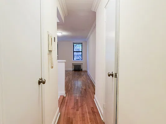 Rented by Urban Real Estate Inc | media 4
