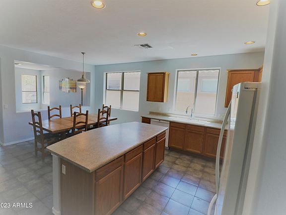 4th image of 9062 W RUNION Drive