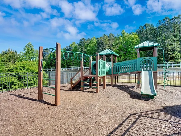 633 Leland Pkwy — Photo 41