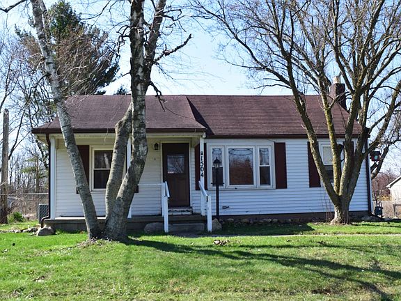 2nd image of 1504 Evans Ave