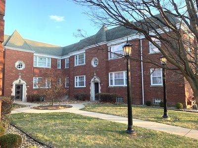 10655 S Artesian Ave APT 2W, Chicago, IL, 60655